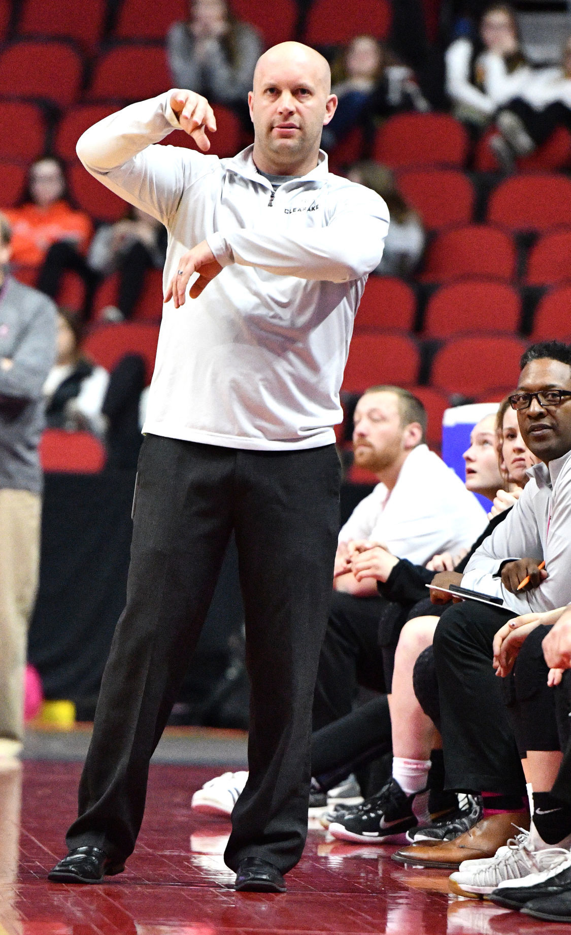 Clear Lake vs Monticello state basketball